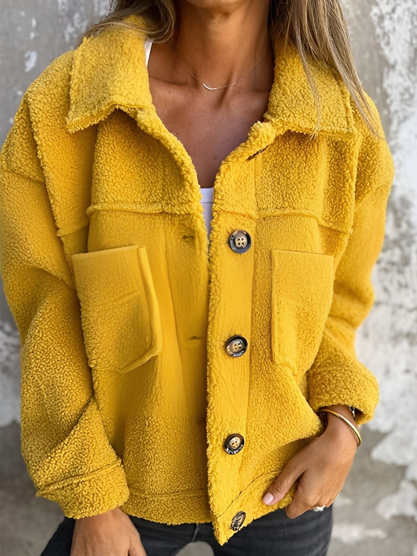 Léa | エレガントで暖かいコート